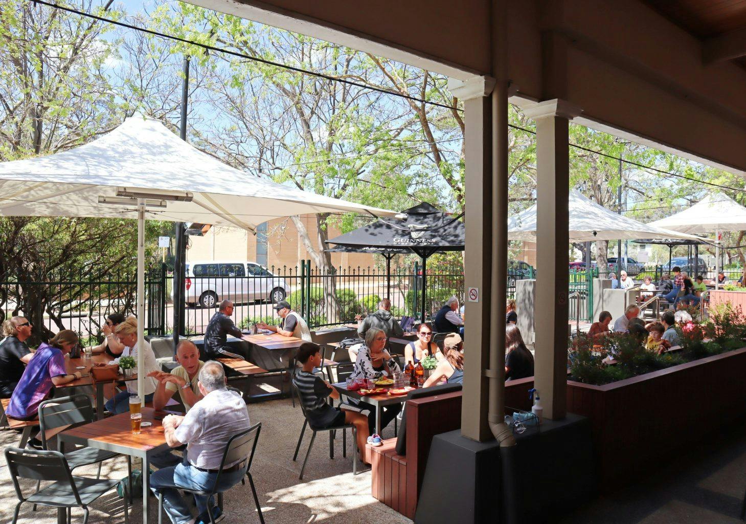 Best pubs in the Perth Hills, Kalamunda Hotel