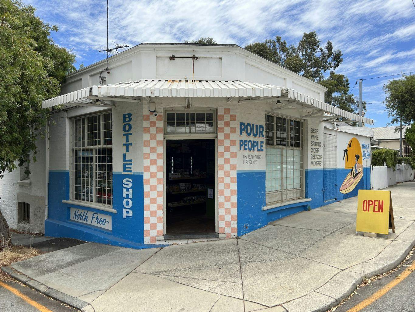 Best things to do in North Fremantle, Pour People bottleshop