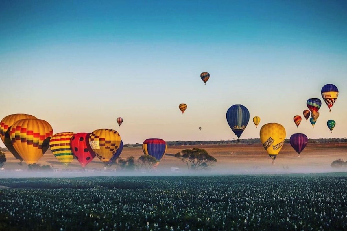Ballooning, Western Australia