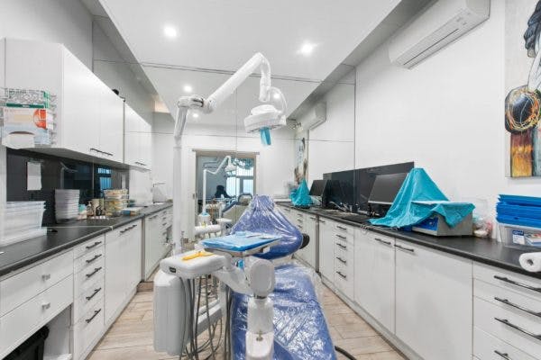 This Mansion Slash Dentist Has Just Gone On The Market, 79 Moolyeen Road Brentwood