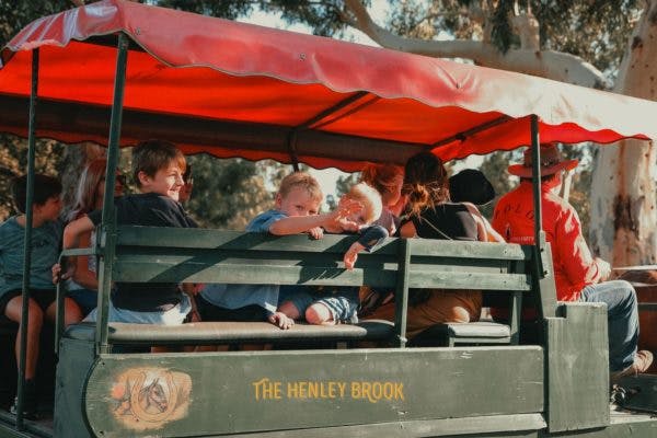 Perth's Kid Friendly Restaurants, The Henley Brook, Henley Brook