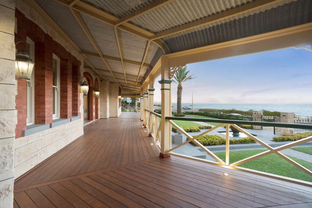 Iconic and opulent beachfront mansion Le Fanu has just hit the market.