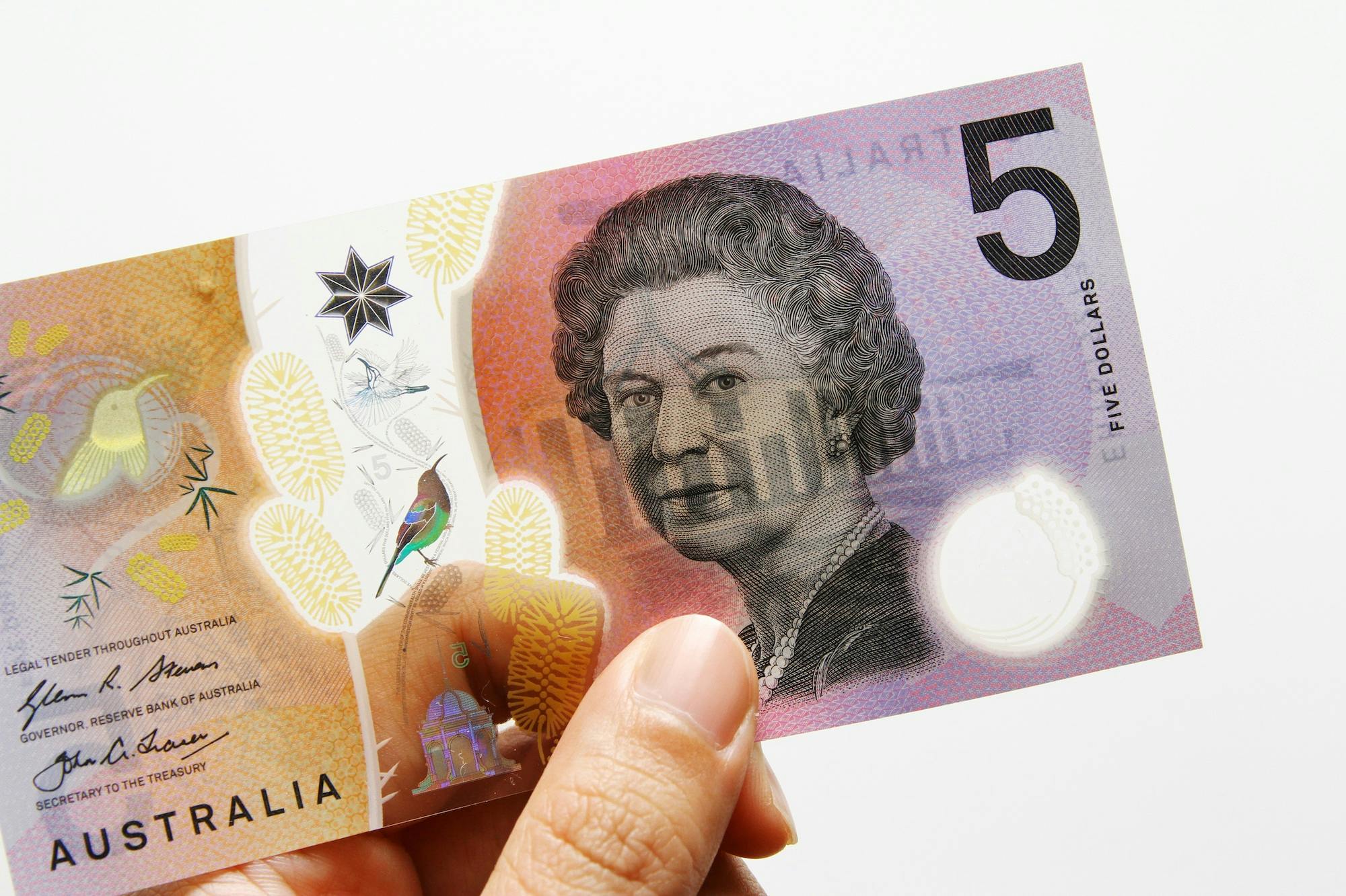 Australian Five Dollar Note To No Longer Feature Royals