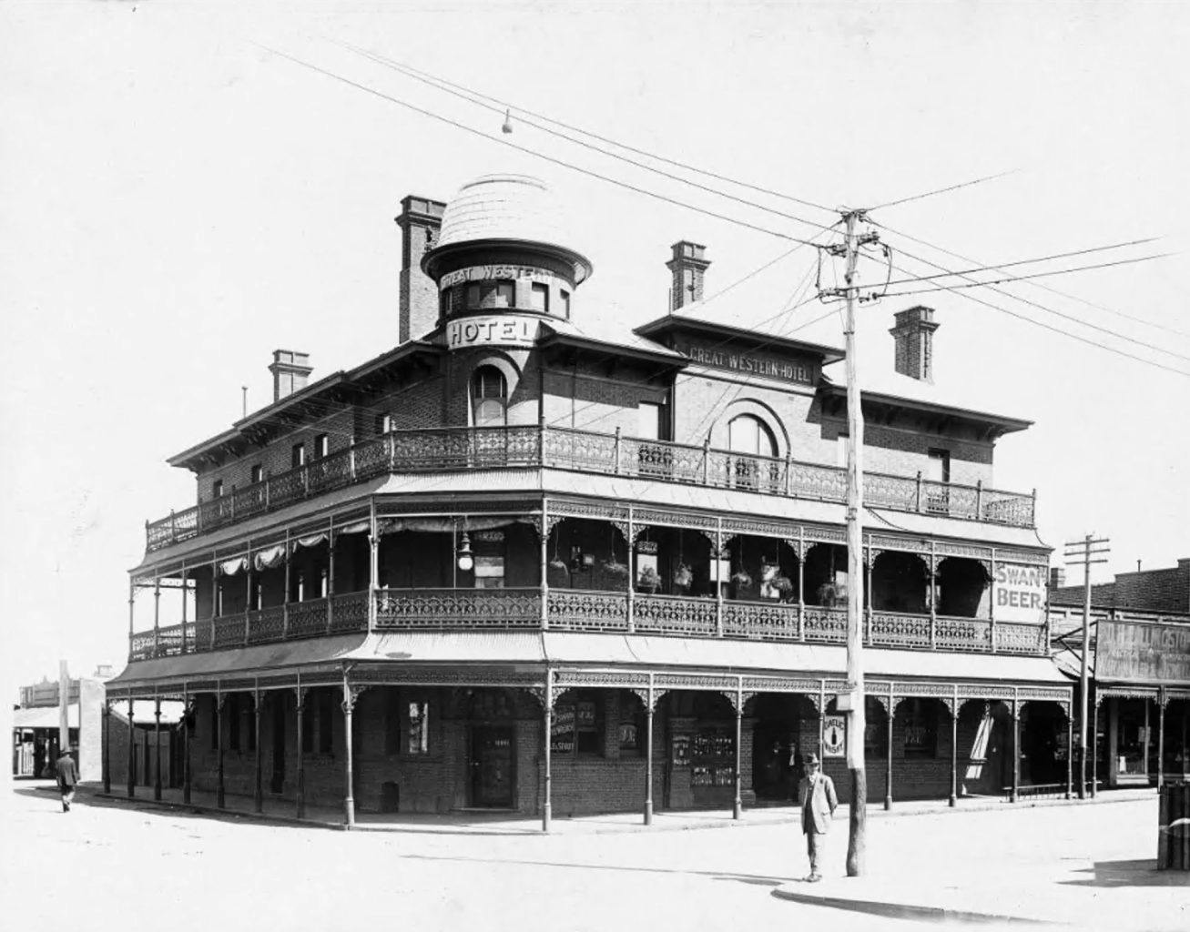 Perth Vintage Pubs The Great Western, Brass Monkey, Northbridge