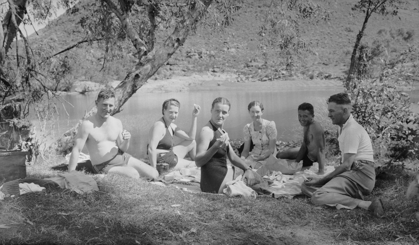 Marble Bar picnic ca 1941
