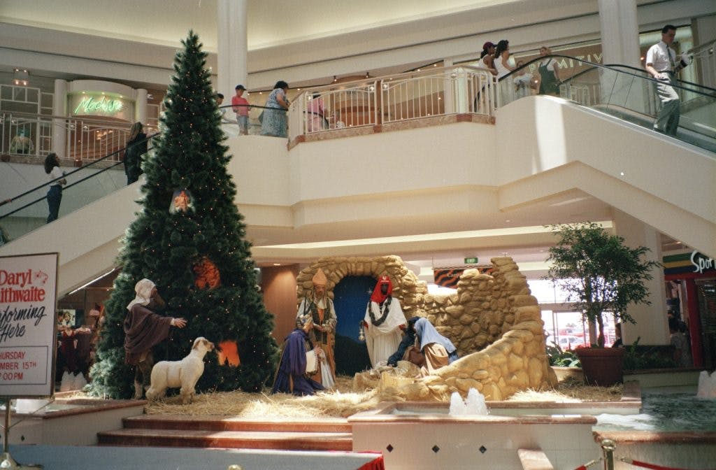 Perth Vintage Christmas, Christmas Nativity Daryl Braithwaite Galleria 1994