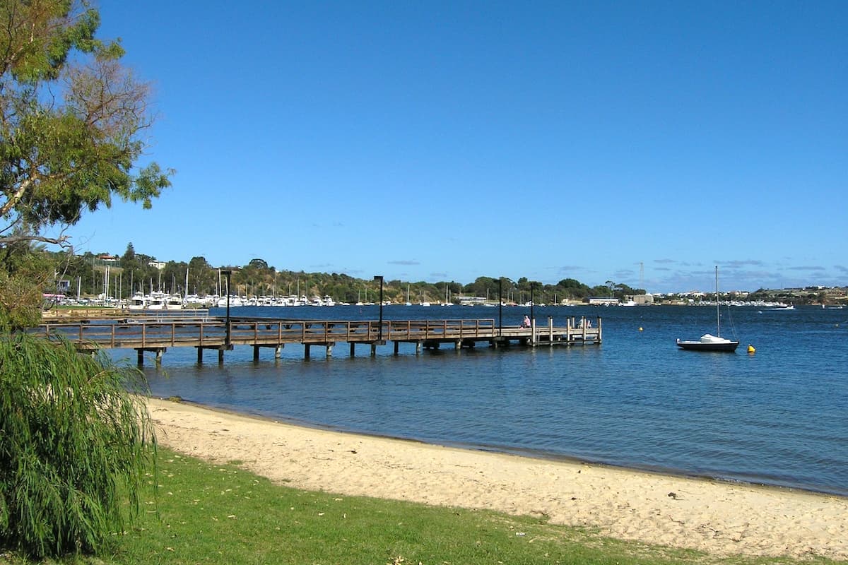 are dogs allowed at bicton baths